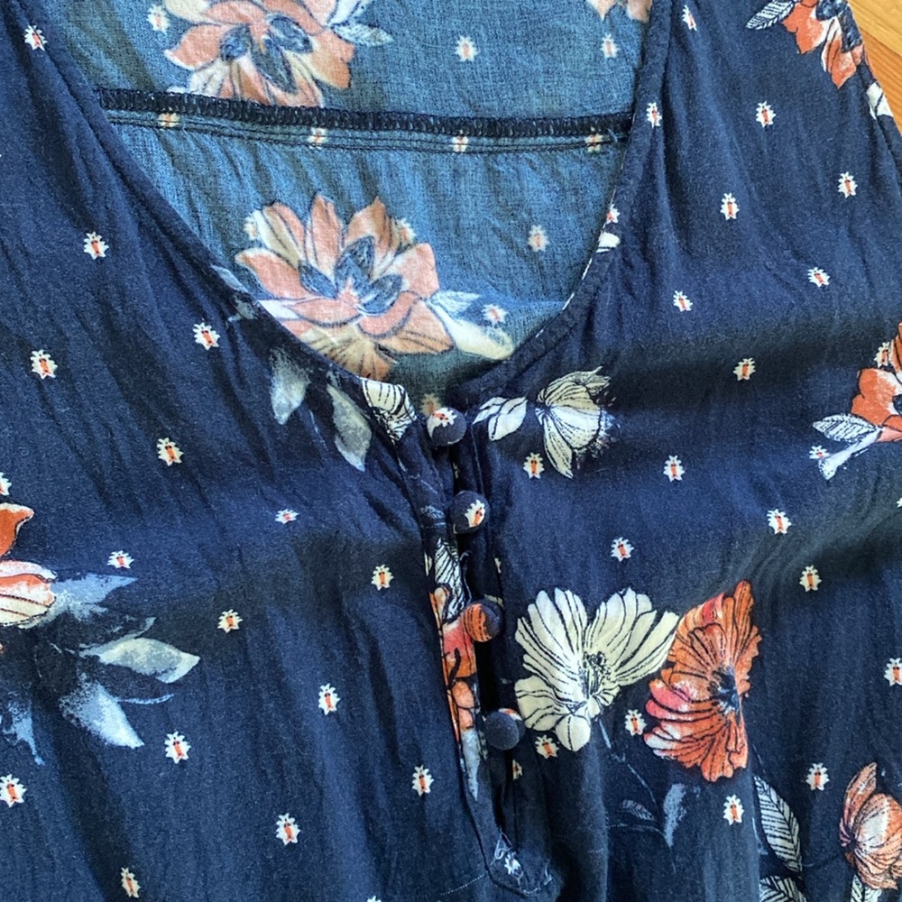 Abercrombie & Fitch Floral Navy Blue Sleeveless‎ Shorts Romper Medium - Picture 3 of 5